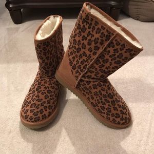 Ukala Leopard Boots Size 11